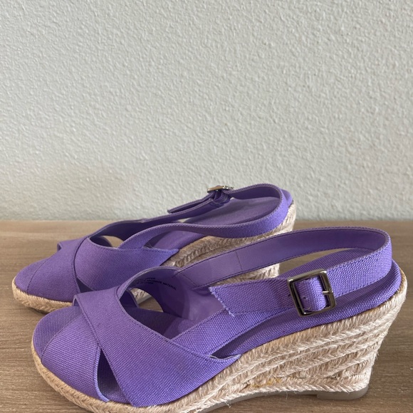 Ladies Platform Wedge Sandal - Picture 2 of 3
